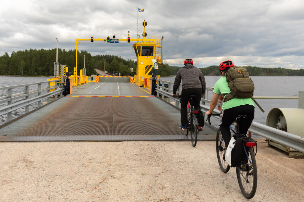 cycling lake saimaa